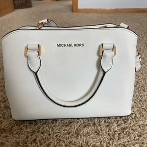 Michael Kors crossbody/regular hand held purse